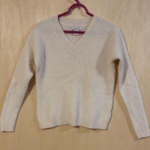 Rachel Zoe 2 ply cashmere v neck sweater. Small